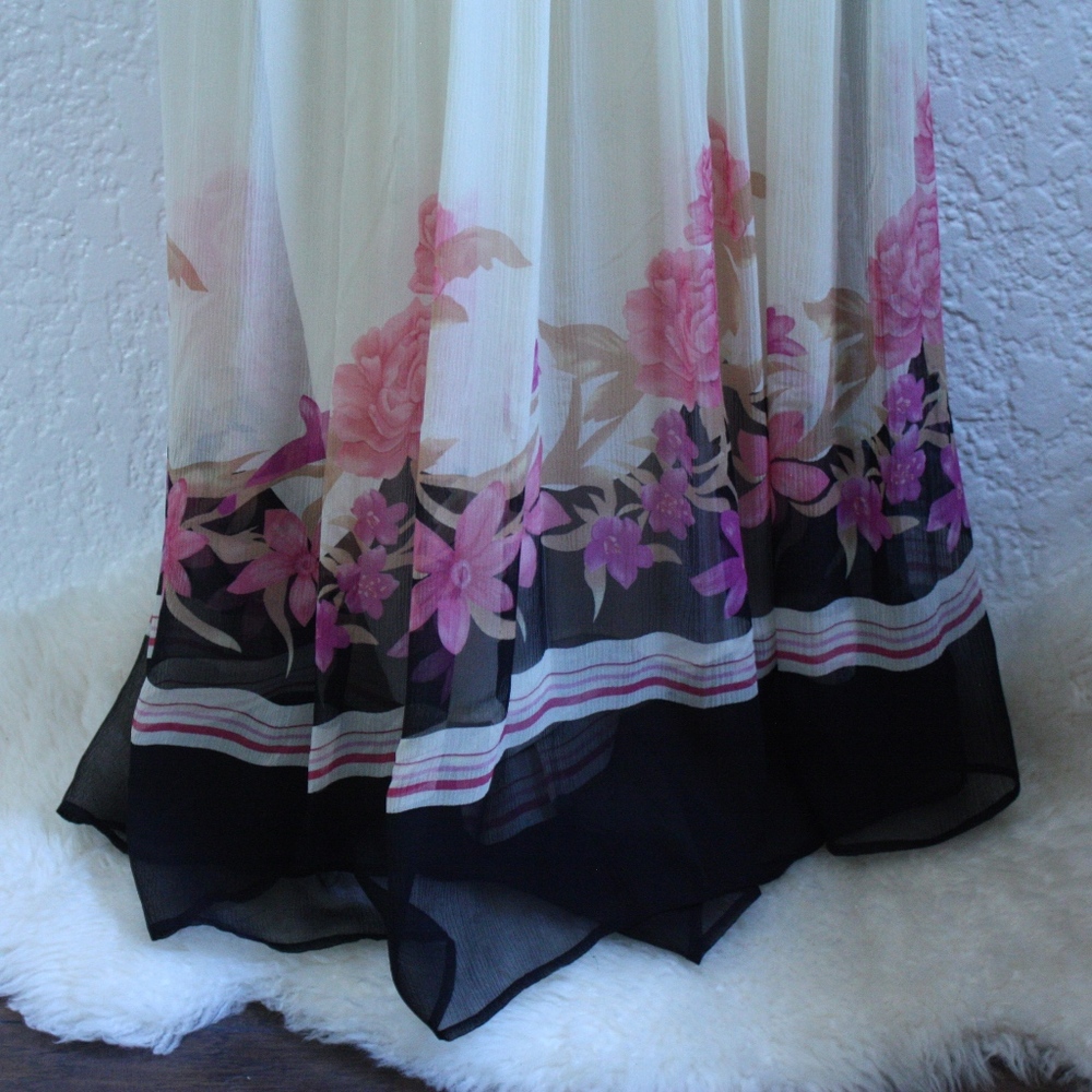 Long Flow Flower Maxi Dress